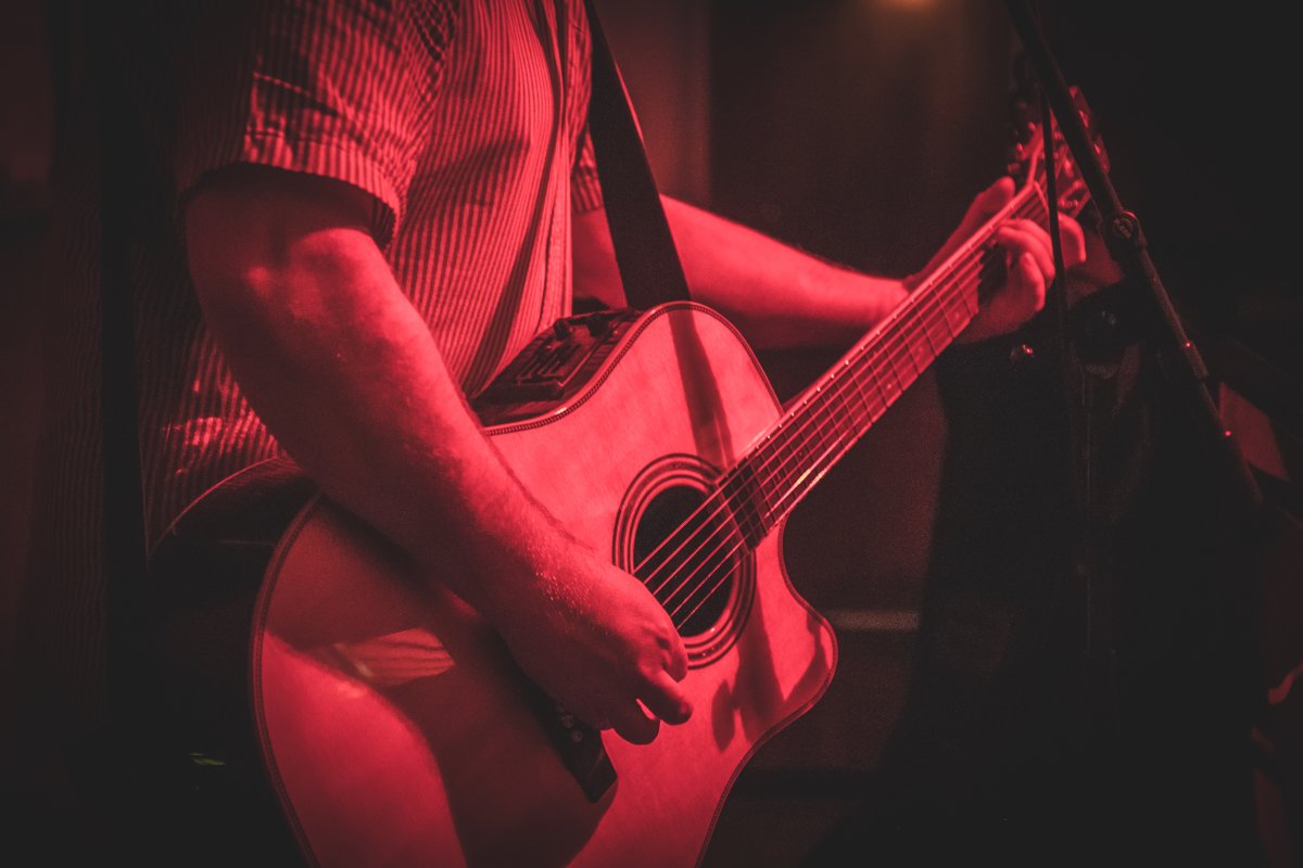 LIVE MUSIC // DAVID ROSS